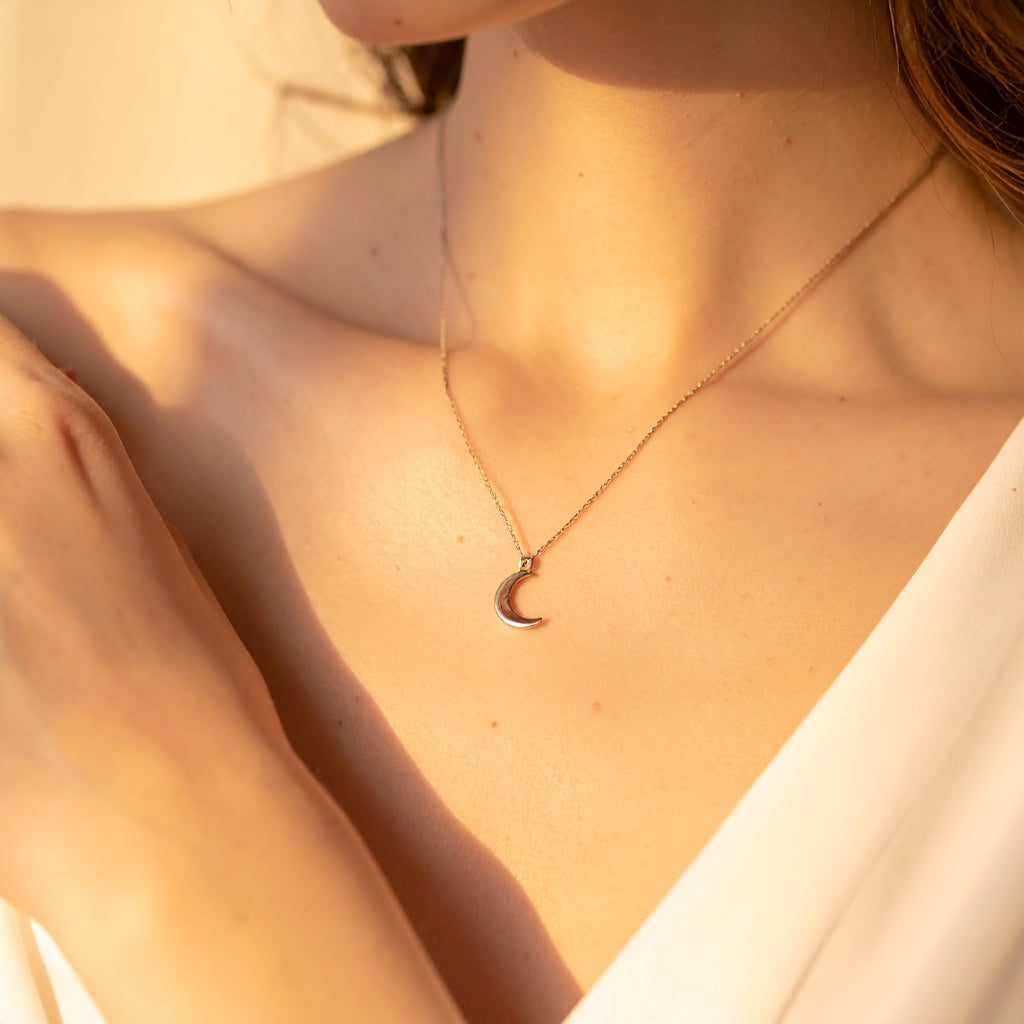 Minimalist Crescent Moon Pendant Necklace